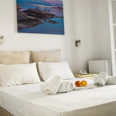 Alojamento de Acomodação e Pequeno-almoço Beachfront Bocamviglies - Bespoke View Naousa