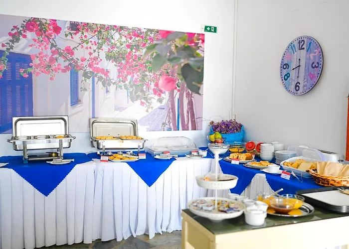 Beachfront Bocamviglies - Bespoke View Frühstückspension 3*